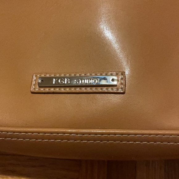 FAST SALE ⚡️KGB Studio Purse - Picture 2 of 5